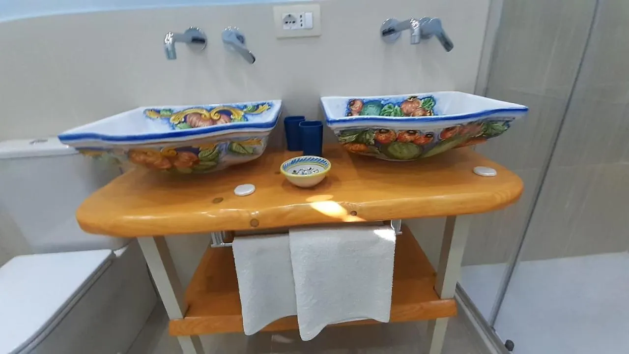 Bed & Breakfast B&B Affittacamere La Dolce Mela Francavilla di Sicilia